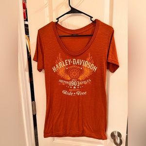 Women’s T-shirt